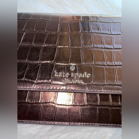 Kate Spade Madison Croc Embossed
Willow Medium
Crossbody - Picture 12 of 13